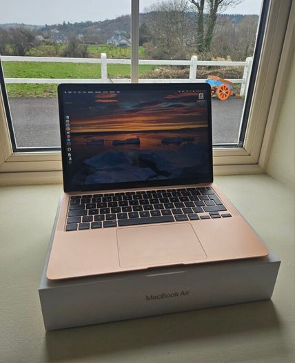 Apple Macbook Air M1 (2020) 256gb Ssd 8gb Ram