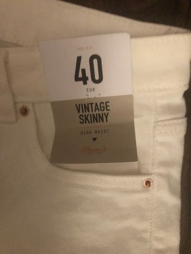 new jeans cream