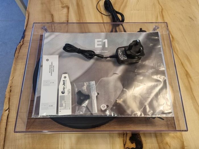 Project E1 Turntable