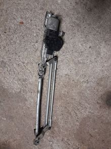 focus wiper linkage