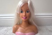 Barbie 1999 Blonde Hair Blue Eyes Doll Styling Head Mattel approx. 20 cm. Used Please see photos