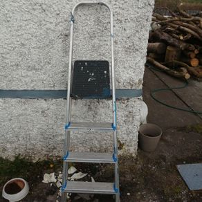 Step Ladder