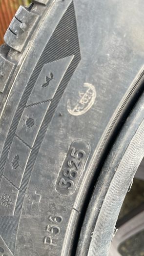 18 inch Arceo Monaco black alloys with new tires and rings for Volvo