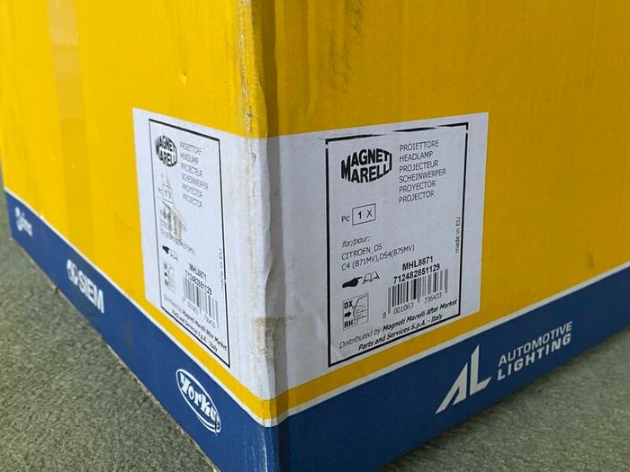 Right Headlight Citroen C4/DS4 Magneti Marelli Headlamp