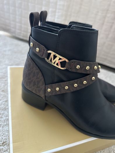 Michael Kors black/brown leather boots (us 7M/Uk 5)