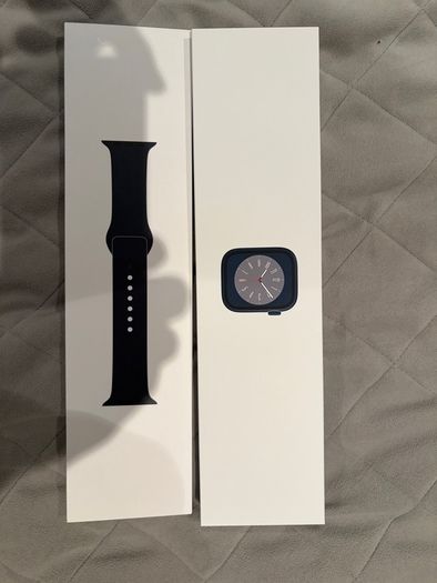 Apple Watch Series 8