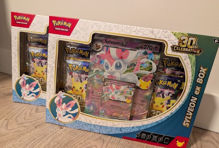 Pokemon 30th Celebration Sylveon ex Box