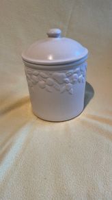 Biscuit / Sweet Jar