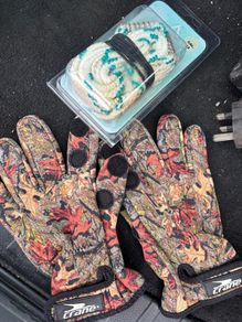 hunting gloves