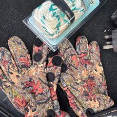 hunting gloves