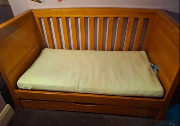 mamas and papas cot bed