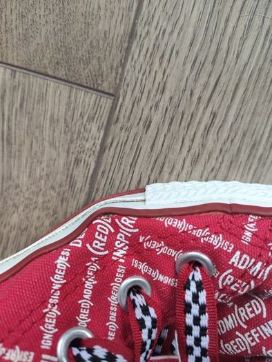 Rare Limited Edition (PRODUCT) RED Converse Size UK 6
