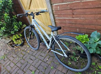 Carrera Crossfire Hybrid Bike