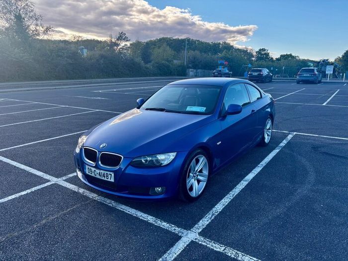 Bmw 320d Coupe (e92 Se Highline) Manual
