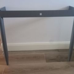 Table legs