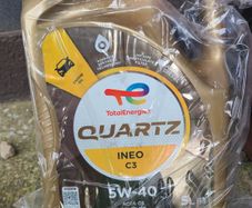 Engine oil 5W40