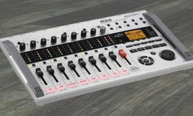 Zoom L24 - Multi track recorder - Live mixer - Audio Interface