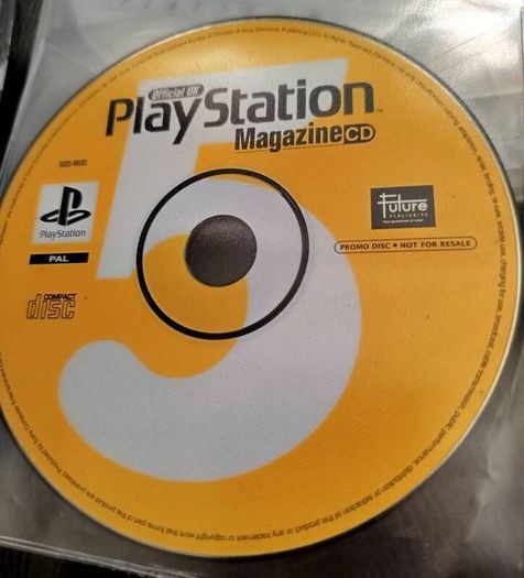 Large PS1 Retro Game Bundle - CIB Titles, Crash Bandicoot, Duke Nukem, Manual + Extras