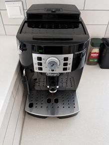 DeLonghi Magnifica S Bean to Cup Coffee Machine