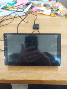 Touchscreen car radio