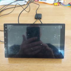 Touchscreen car radio
