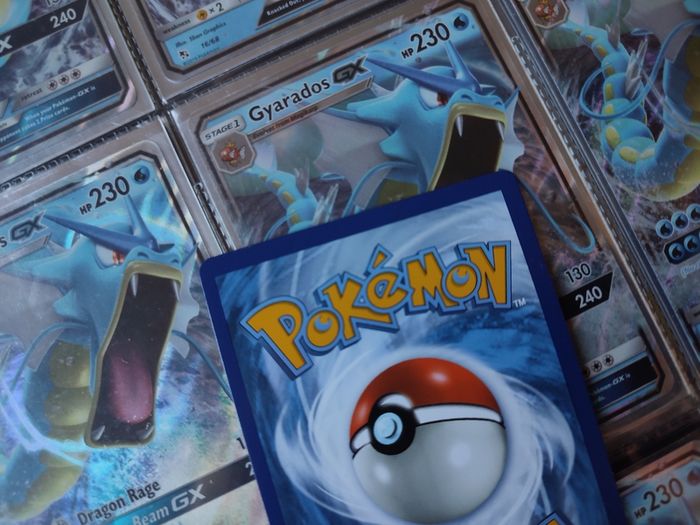 Weavile GX ! Half Art ! Ultra Rare ! From Unified Minds Set ! 2019 ! Pokemon Card !