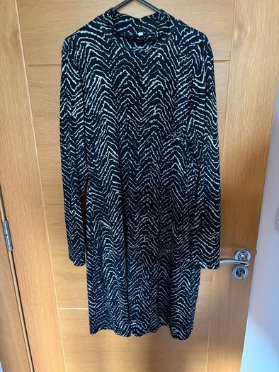Warehouse dress 14