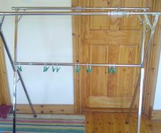 Clothes drying rack