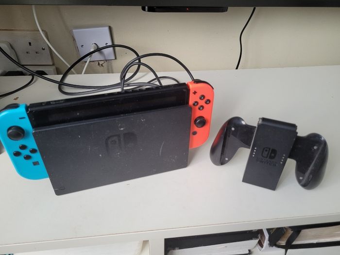 Nintendo Switch red/blue (used)