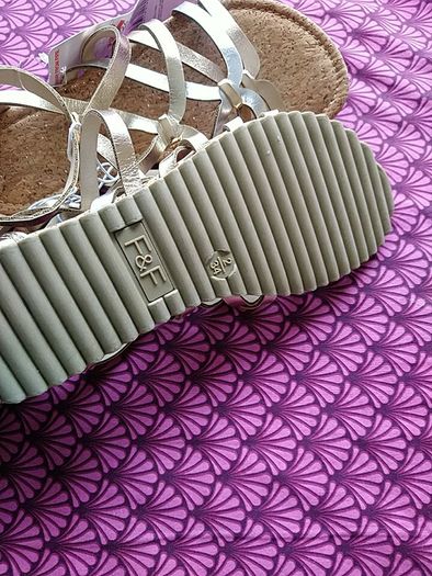 girls sandal