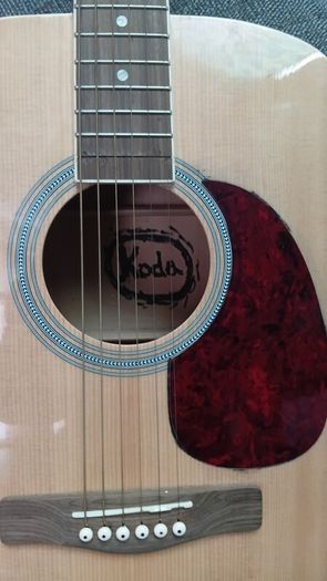 Koda Acoustic Guitar