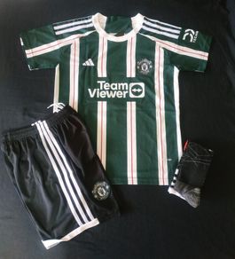 Man Utd (away) Kids Full Kit ,4/5 , 5/6.