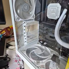 NZXT H6 RGB flow case with Corsair iCUE H150i Elite Capellix XT, Corsair RM850 White (80+ Gold fully modular ATX)