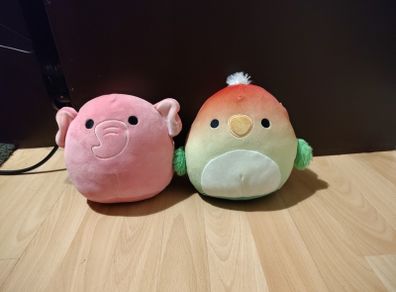 2 squishmallows