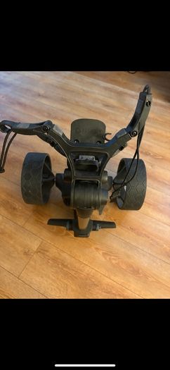 36 hole lithium M1 Motocaddy
