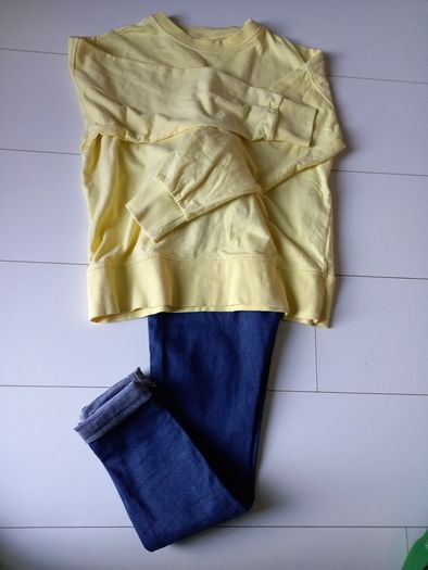 Girls jumper and jeans