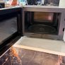 PowerPoint 700W Microwave - 20L White Image 3