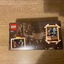 Lego 40410 - Charles Dickens Tribute Image 2
