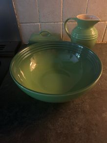 Le Creuset Serving Bowl 24cm