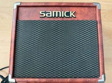 Samick Guitar Amplifier