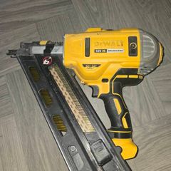 dewalt nails gun