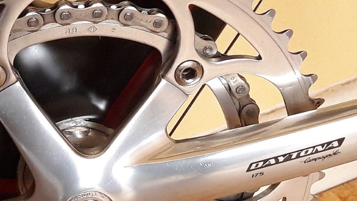 bike . weight 8 kg.