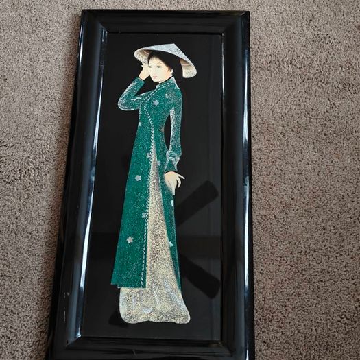 Stunning framed Vietnamese lacquered textured picture