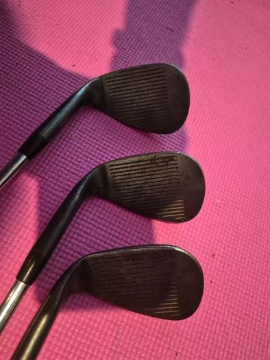 Set of Ping glide wedges.