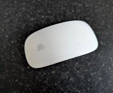Apple Magic Mouse 2