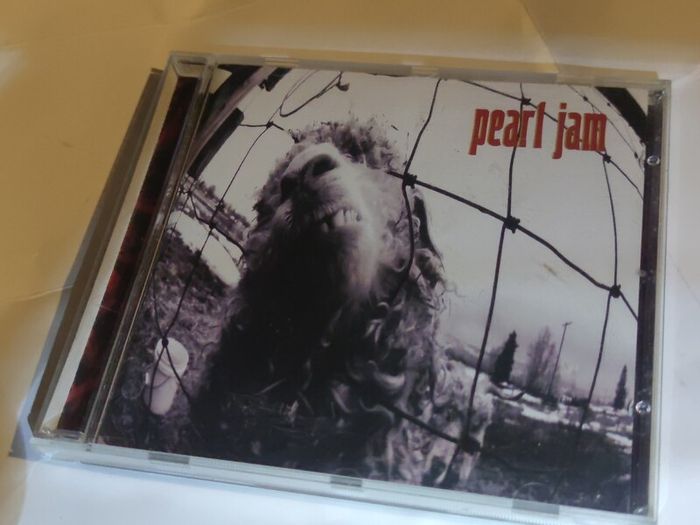 Pearl Jam Vs. Cd