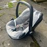 Maxi cosy baby car seat, works with and without isofix. Image 2