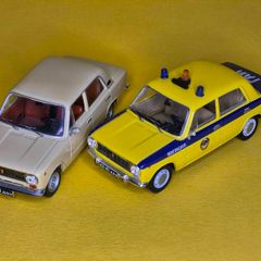 1:43 Diecast  scale models set of 2 Lada 1200 Cars  Deagostini/Altaya brand