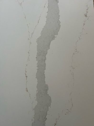 Granite and quartz , Calcatta mammo gold 1174mm x 635mm 20mm thick