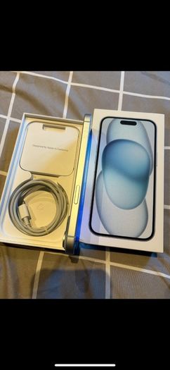 Iphone 15  ( Unlocked & Like New )